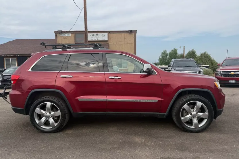 2012 Jeep Grand Cherokee Overland photo 1