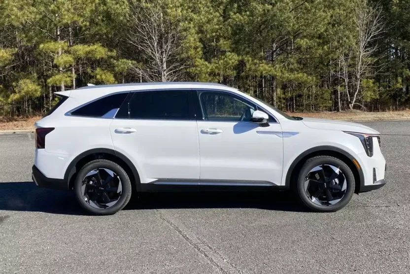 2025 Kia Sorento Hybrid EX photo 1