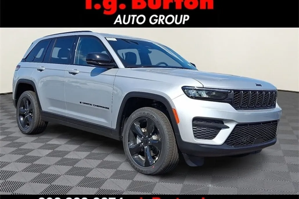 2025 Jeep Grand Cherokee Altitude photo 1
