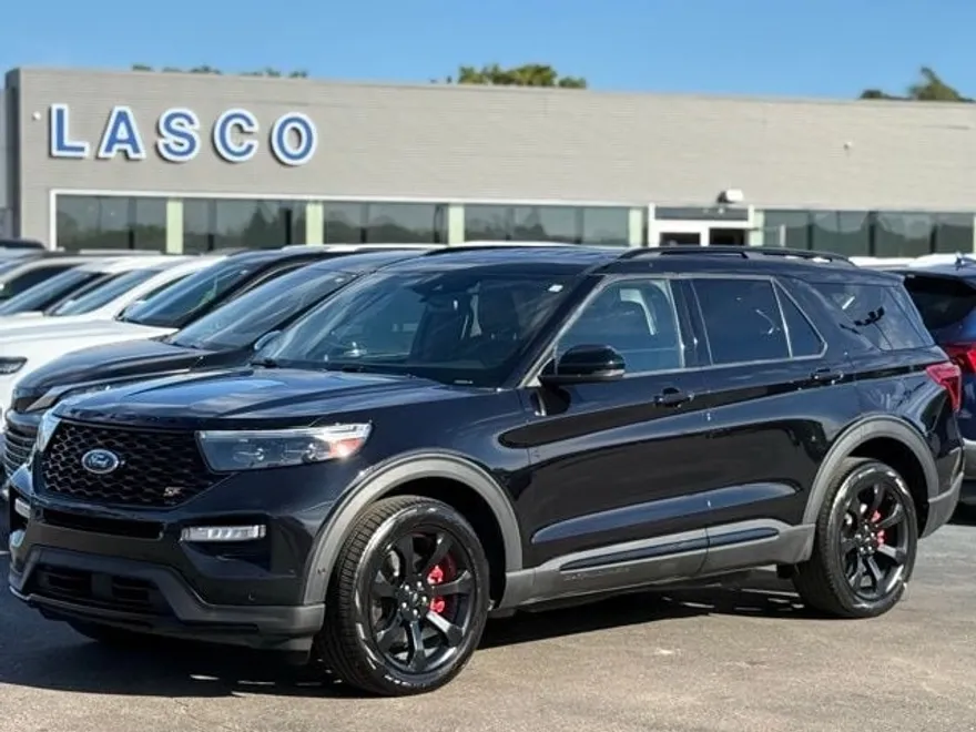 2020 Ford Explorer ST photo 1