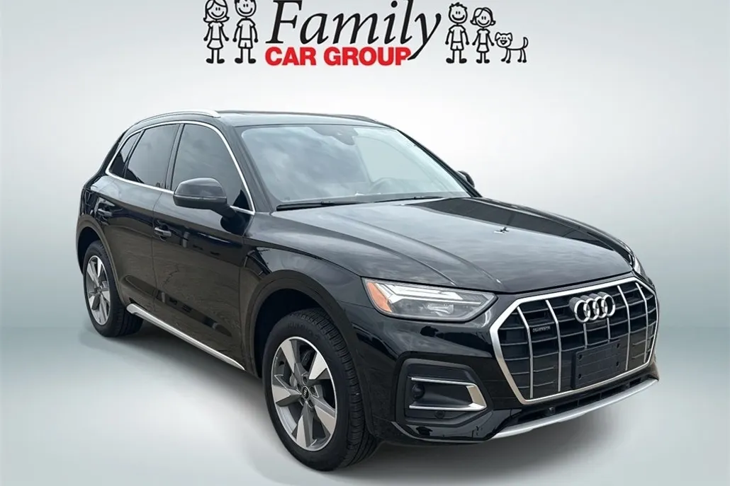 2024 Audi Q5 40 Premium Plus photo 1