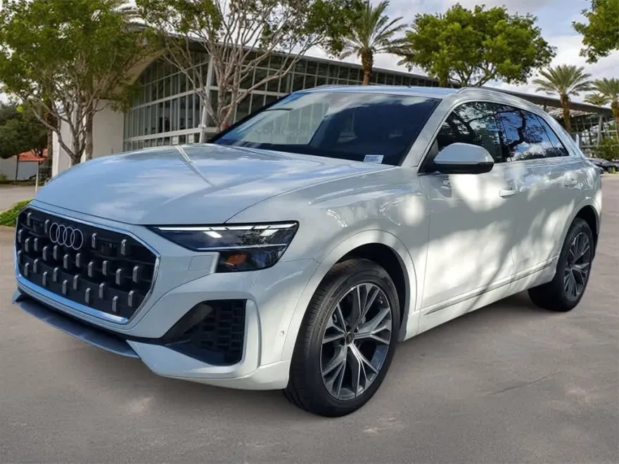 2025 Audi Q8 55 Premium photo 1