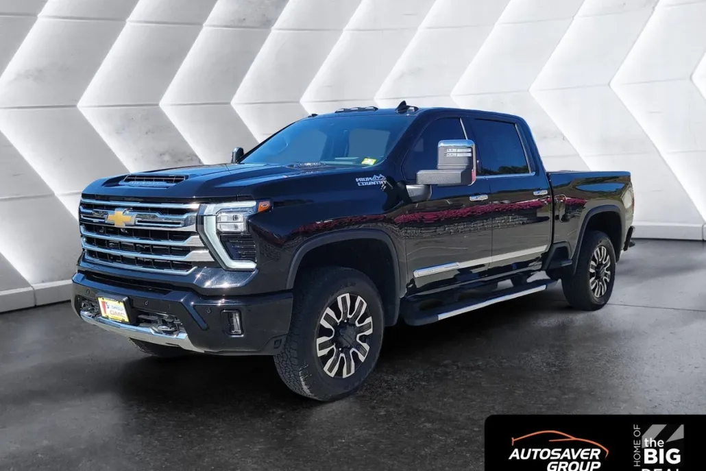 2024 Chevrolet Silverado 3500HD High Country photo 1