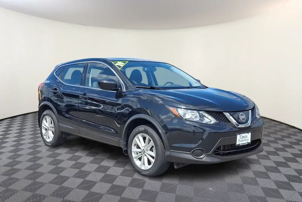 2019 Nissan Rogue Sport S photo 1