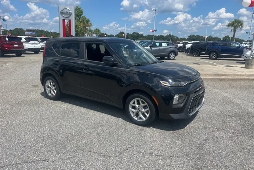 2021 Kia Soul S photo 1
