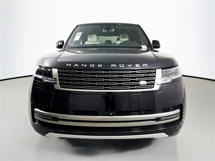 2025 Land Rover Range Rover SE photo 1