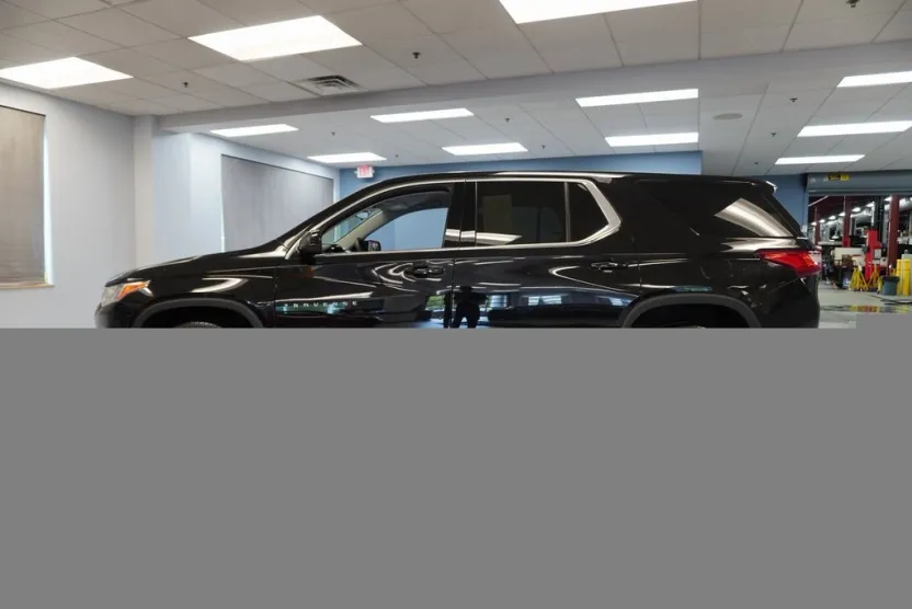 2020 Chevrolet Traverse LS photo 1