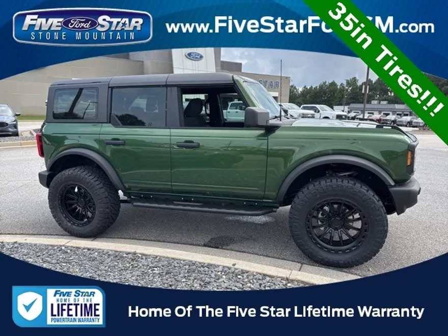 2025 Ford Bronco Base photo 1