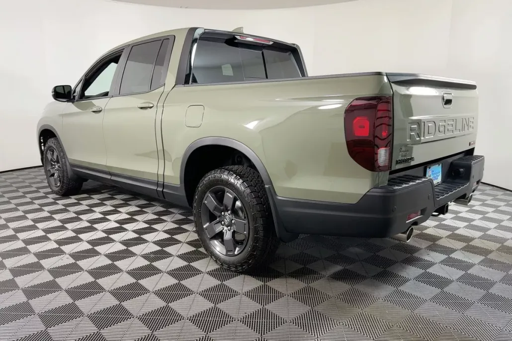 2026 Honda Ridgeline TrailSport photo 1