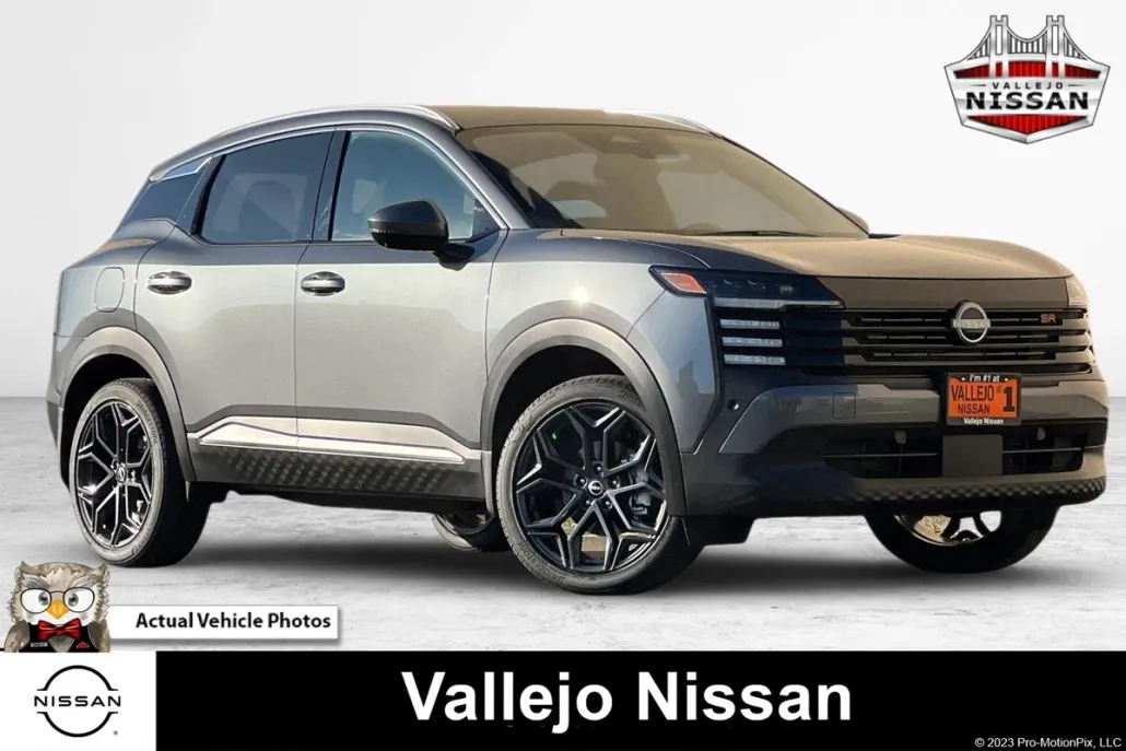 2025 Nissan Kicks SR photo 1