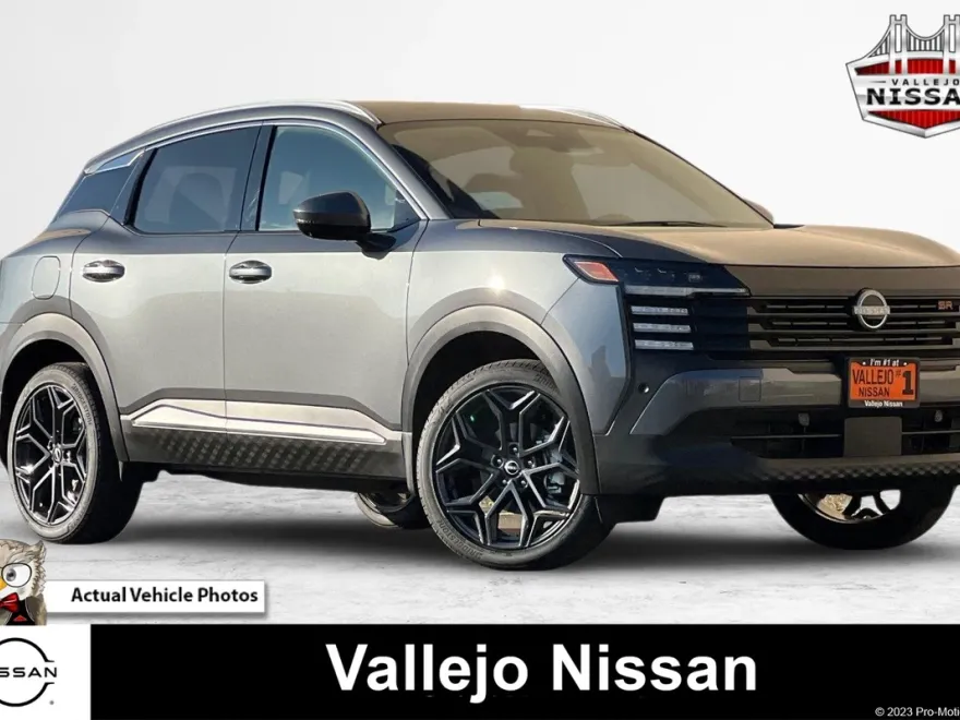 2025 Nissan Kicks SR photo 1