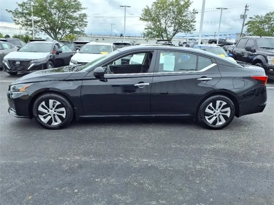 2024 Nissan Altima 2.5 S photo 1