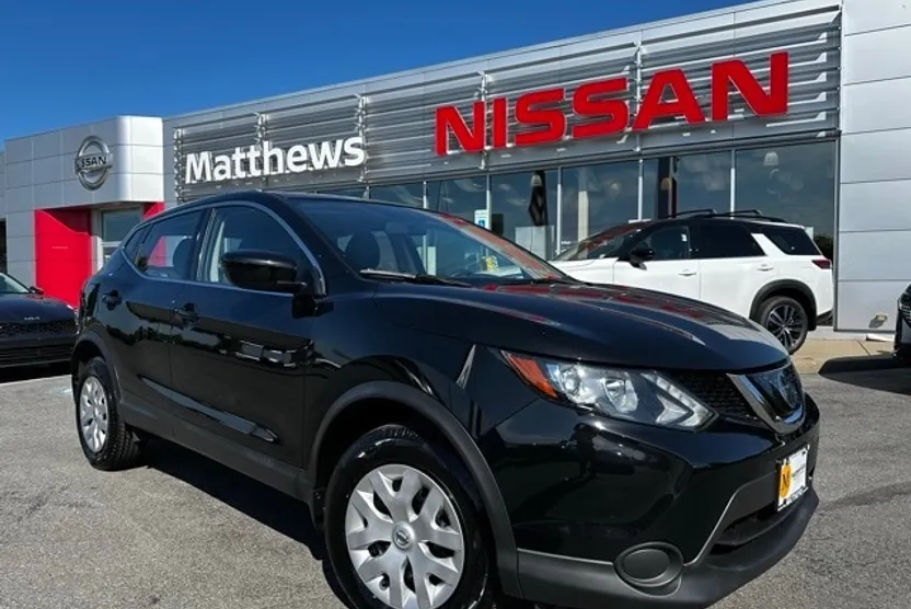 2018 Nissan Rogue Sport S photo 1