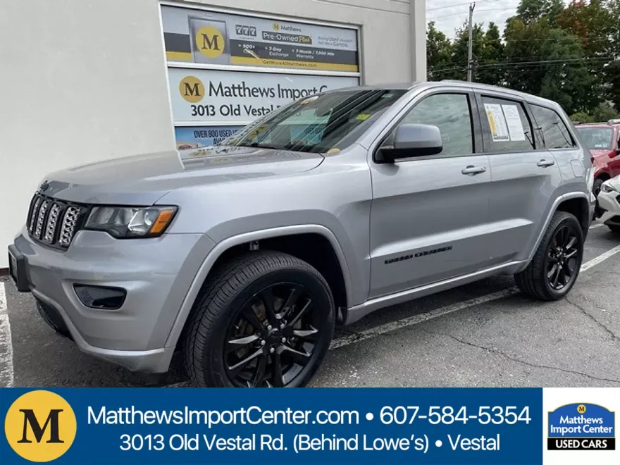 2021 Jeep Grand Cherokee Laredo X photo 1