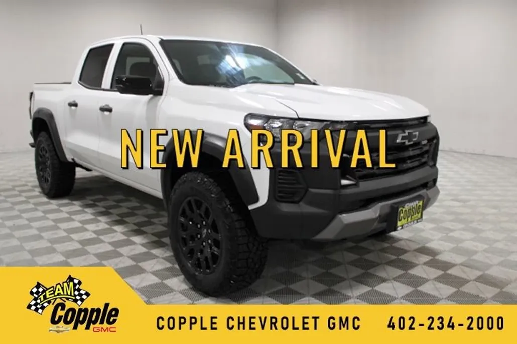 2024 Chevrolet Colorado Trail Boss photo 1