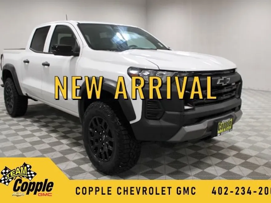 2024 Chevrolet Colorado Trail Boss photo 1