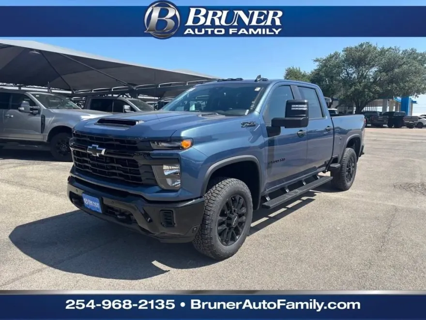 2025 Chevrolet Silverado 2500HD Custom photo 1