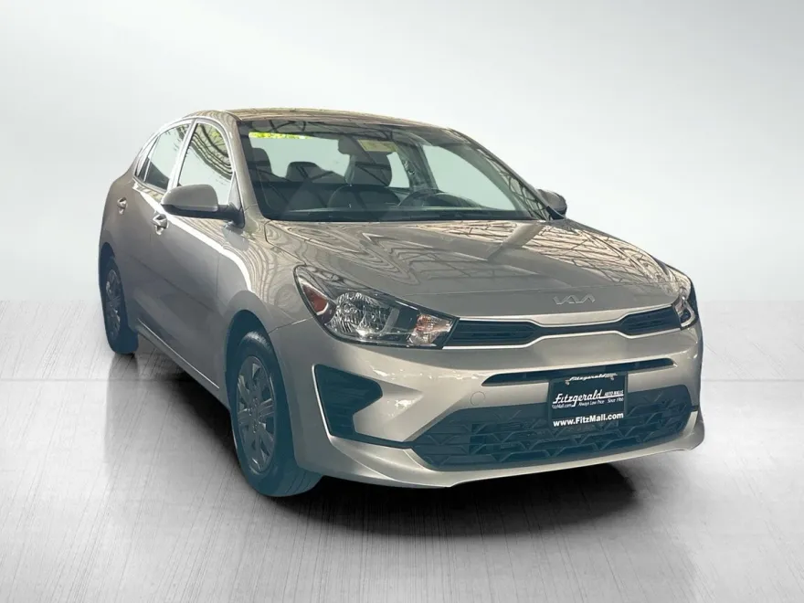 2023 Kia Rio S photo 1