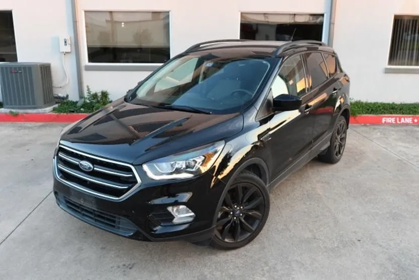 2018 Ford Escape Sport photo 1