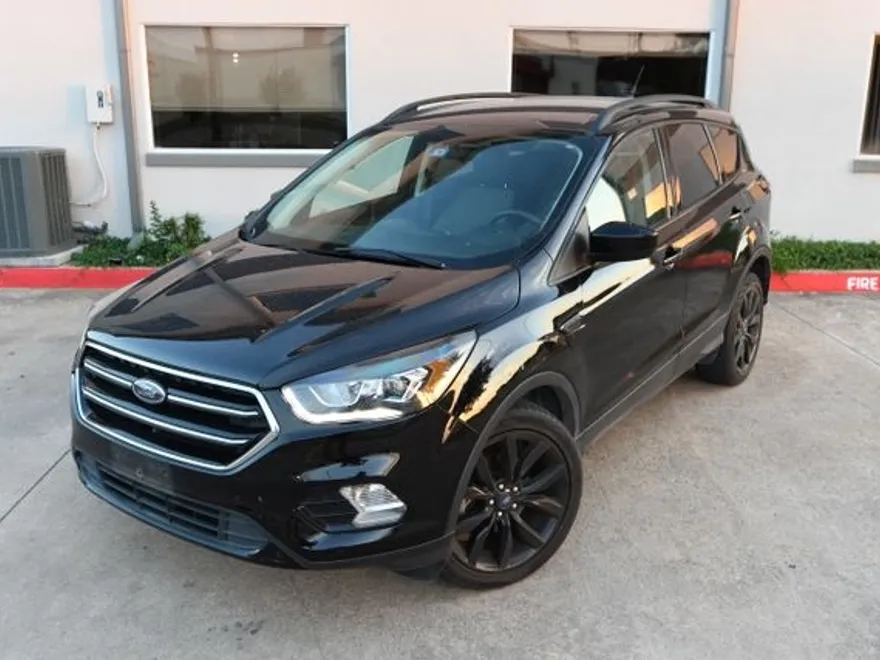 2018 Ford Escape Sport photo 1