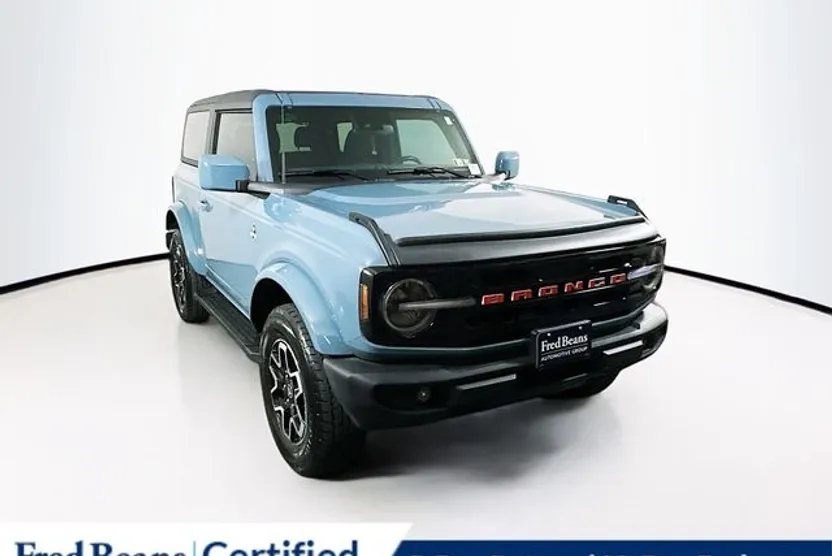 2023 Ford Bronco Outer Banks photo 1