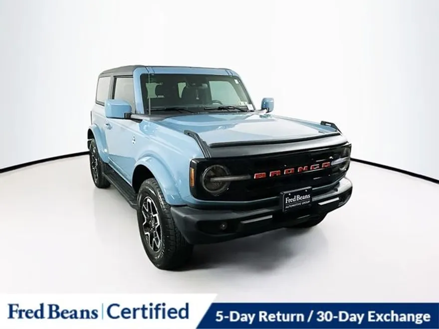 2023 Ford Bronco Outer Banks photo 1