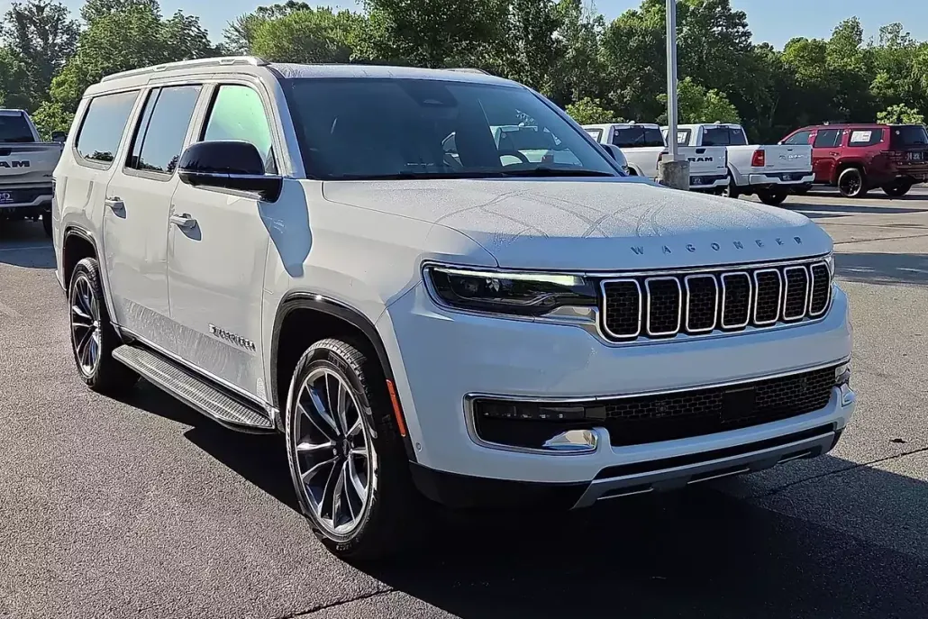 2025 Jeep Wagoneer L Series II photo 1