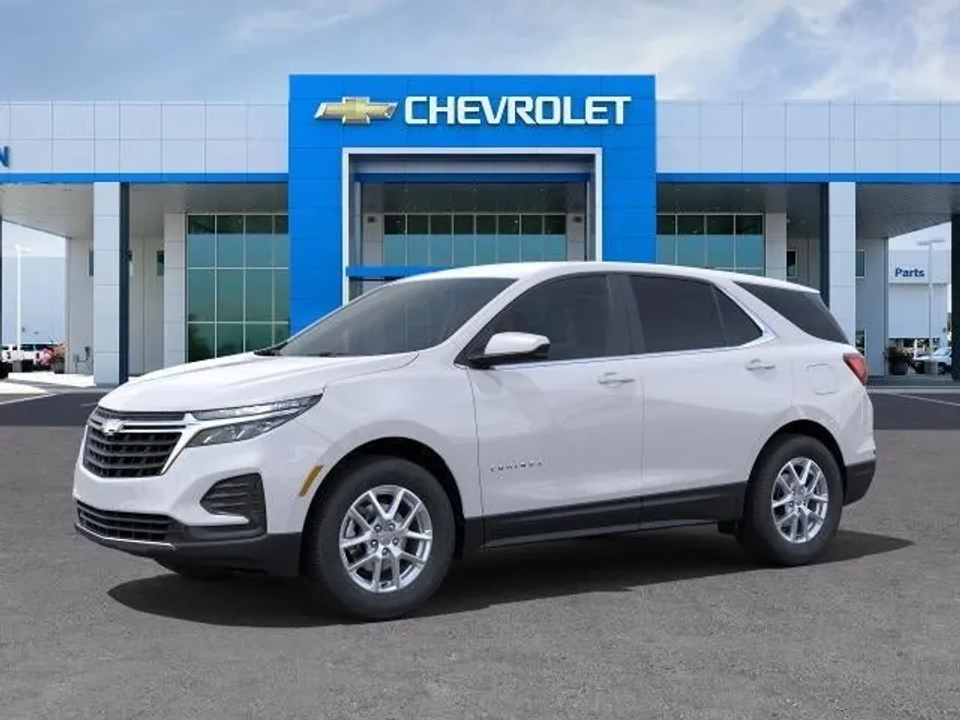 2024 Chevrolet Equinox LT photo 1