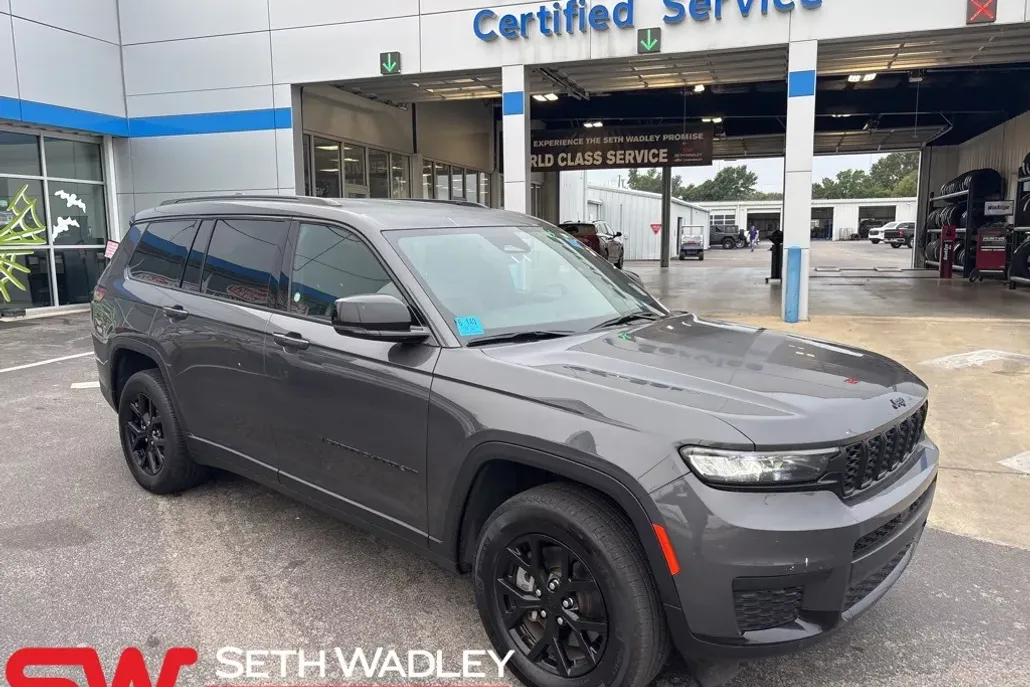 2024 Jeep Grand Cherokee Altitude photo 1