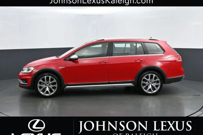 2018 Volkswagen Golf Alltrack 4Motion photo 1