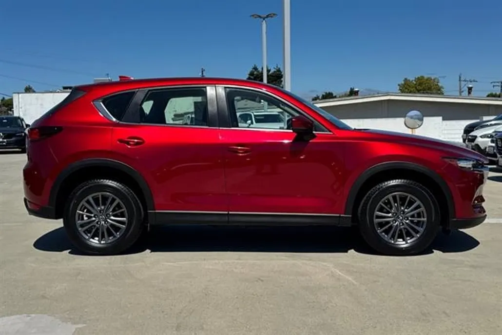2018 Mazda CX-5 Sport photo 1
