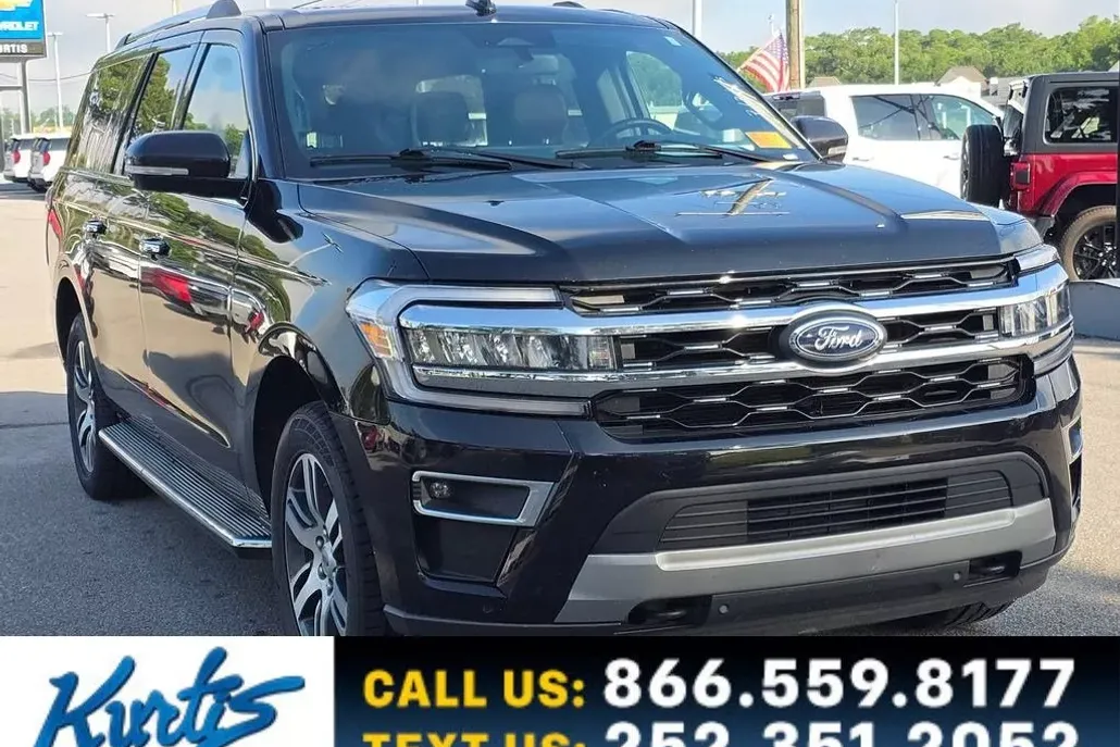 2023 Ford Expedition MAX Limited photo 1