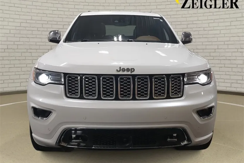 2020 Jeep Grand Cherokee Overland photo 1