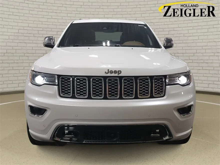 2020 Jeep Grand Cherokee Overland photo 1