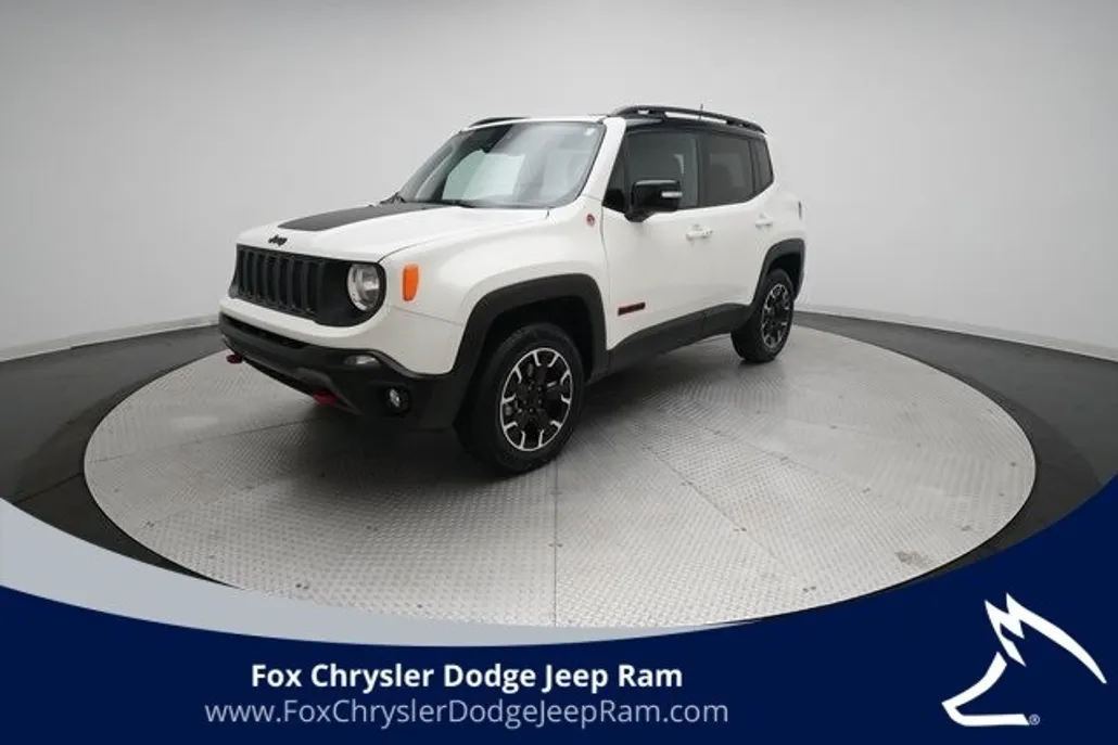 2023 Jeep Renegade Trailhawk photo 1