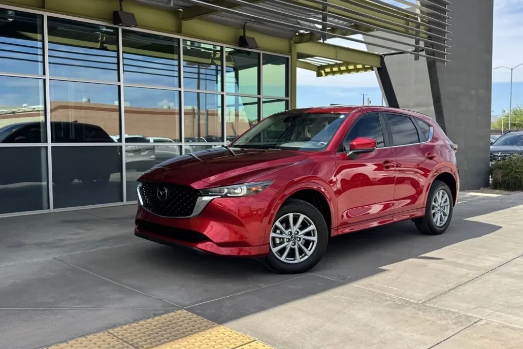2024 Mazda CX-5 2.5 S Preferred photo 1