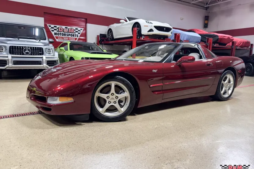2003 Chevrolet Corvette Coupe photo 1