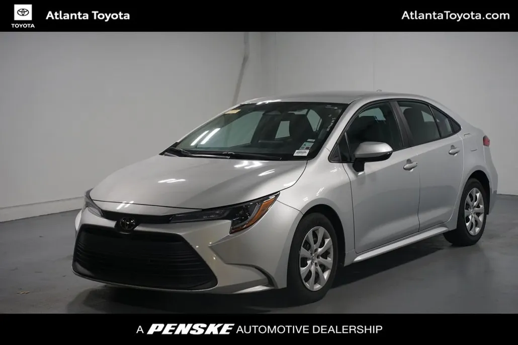 2023 Toyota Corolla LE photo 1