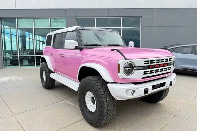 2025 Ford Bronco Heritage First Edition photo 1