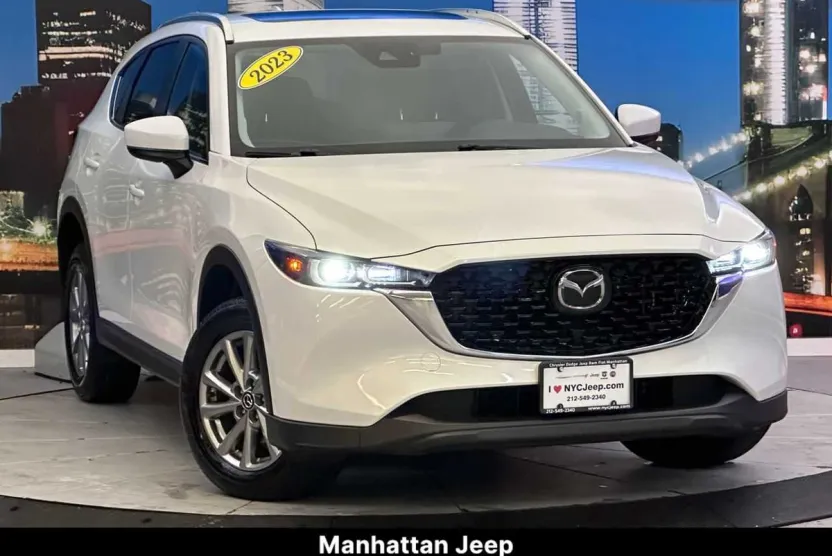 2023 Mazda CX-5 2.5 S Preferred photo 1