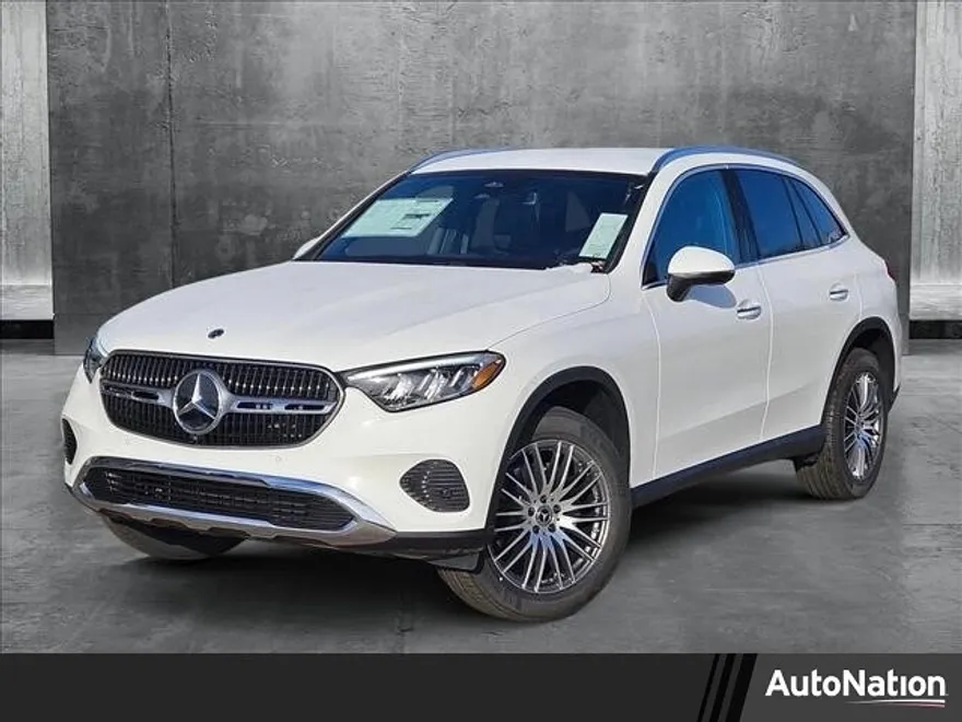 2025 Mercedes Benz GLC 300 4MATIC photo 1