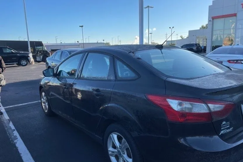 2013 Ford Focus Sedan photo 1