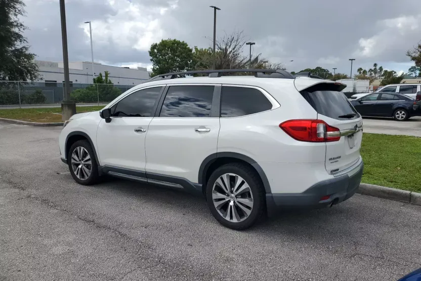 2020 Subaru Ascent Touring photo 1