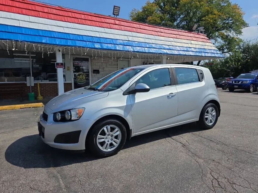 2015 Chevrolet Sonic LT photo 1