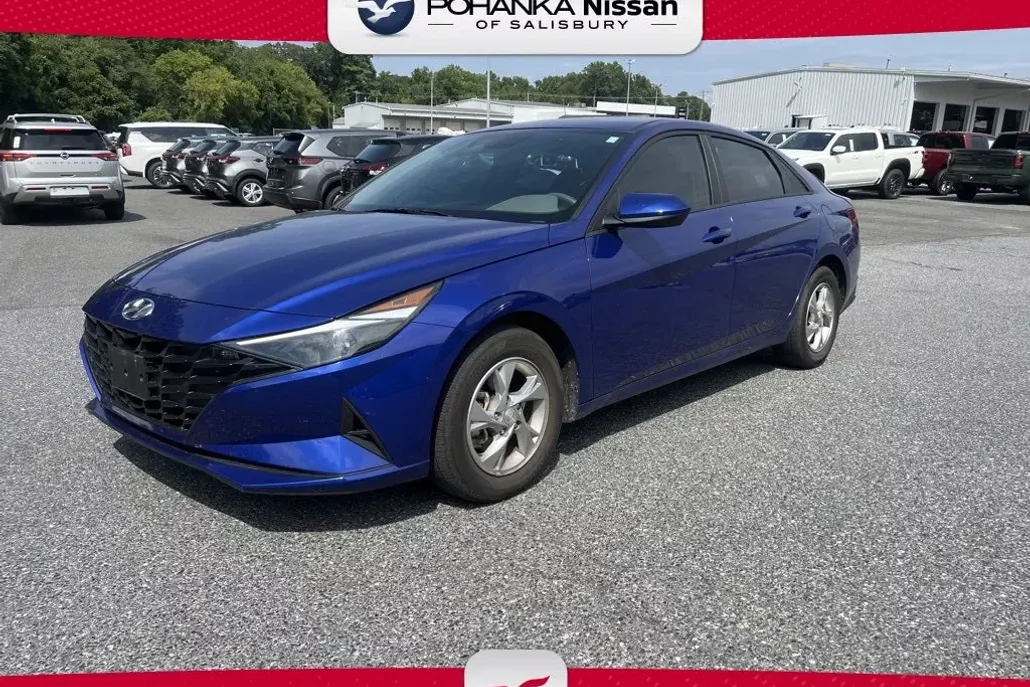2023 Hyundai Elantra SE photo 1