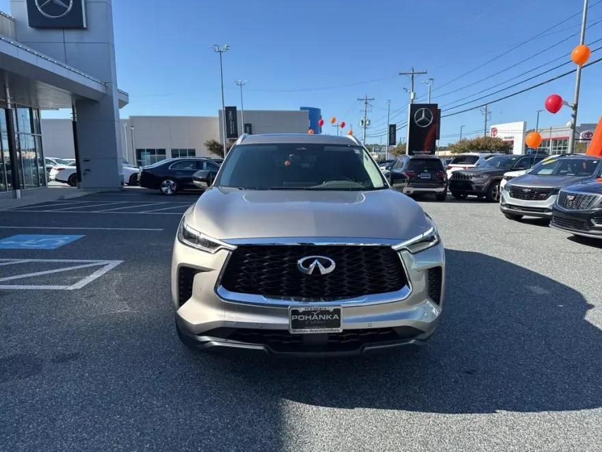2022 Infiniti QX60 Luxe photo 1