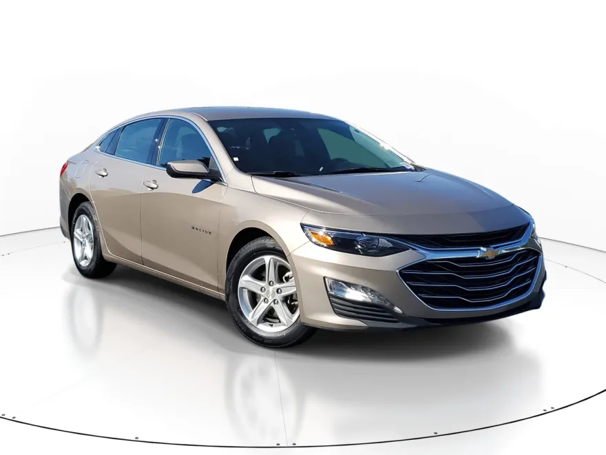 2023 Chevrolet Malibu 1LT photo 1
