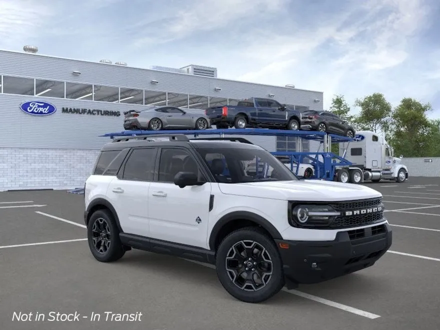 2025 Ford Bronco Sport Outer Banks photo 1