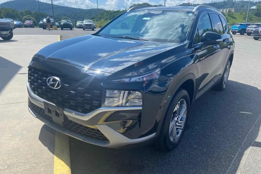 2023 Hyundai Santa Fe SEL photo 1