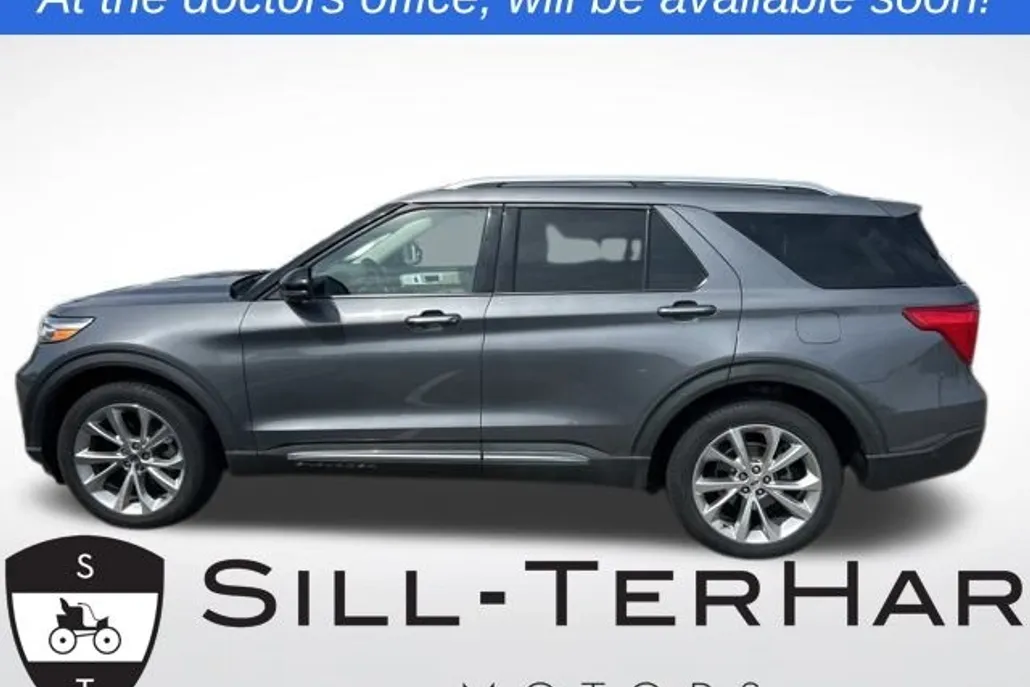 2021 Ford Explorer Platinum photo 1